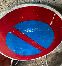 panneau stationnement interdit