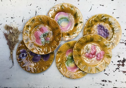 Ensemble assiettes à - assiettes,