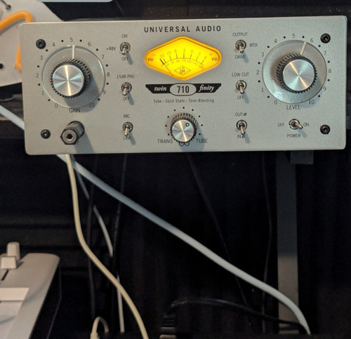 Universal audio 710 - audio,