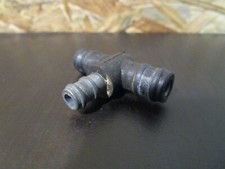 Raccord en T de Carburateur Kawasaki Z900 Z1000 VM26