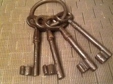 Set Of 4 Cast Iron VICTORIAN