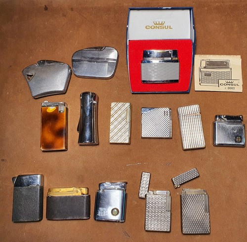 Lot anciens briquets gaz - lot,