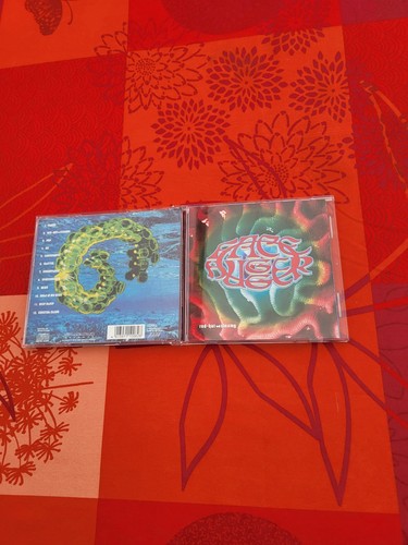 Rare facehugger red - rare,