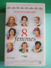 CASSETTE VHS 8 FEMMES DENEUVE,HUPPERT,BEART,ARDANT.