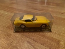 NOREV PLASTQUE ANCIENNE