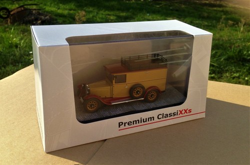 Premium classixxs camion - classixxs, 1/43