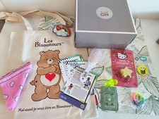 Coffret cadeau mode des années 80/90 Hello Kitty, Bisounours Totoche bleue