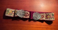 Ancienne ceinture brodée avec