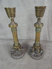 Travail de poilu: PAIRE DE CHANDELIERS.