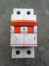 1 disjoncteur bipolaire C 16