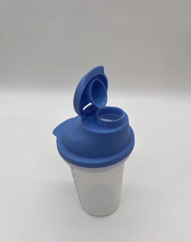Tupperware shaker measure 12oz - tupperware,