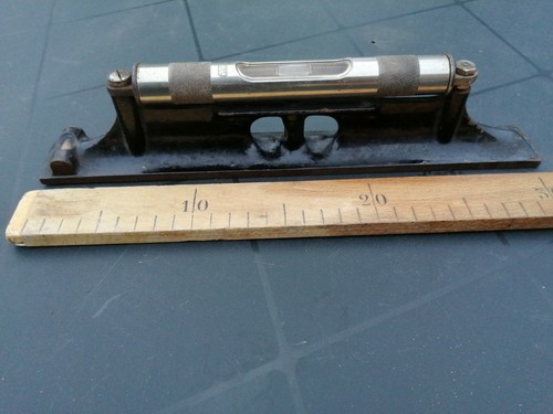 Old tool outil - tool,
