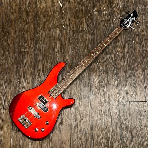 Guitare basse électrique
