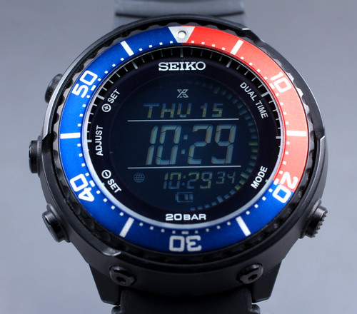 Presque comme neuve - **, montre