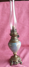Belle Lampe à pétrole de