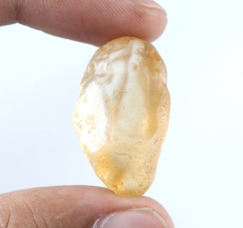 Gemme brute topaze naturelle - gemme,