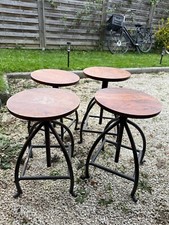 Lot de 4 tabourets industriels ajustables – Cadre en métal, siège en bois
