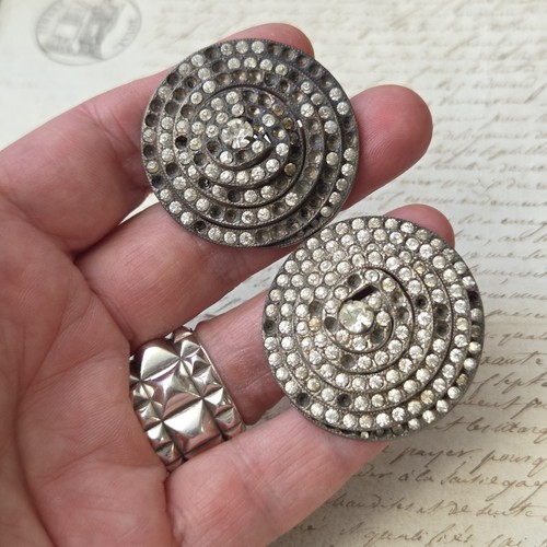 Grands boutons haute couture - 2,