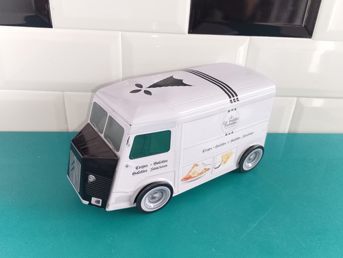 Voiture miniature boite métal
