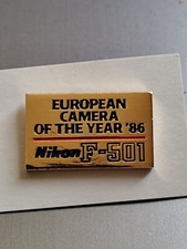 Pin's NIKON F-501 Camera of