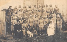 CPA 63 CARTE PHOTO / LES MARTRES DE VEYRE / SUTUEE AU VERSO