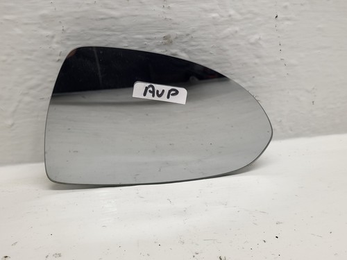 Vitre glace rétroviseur avant
