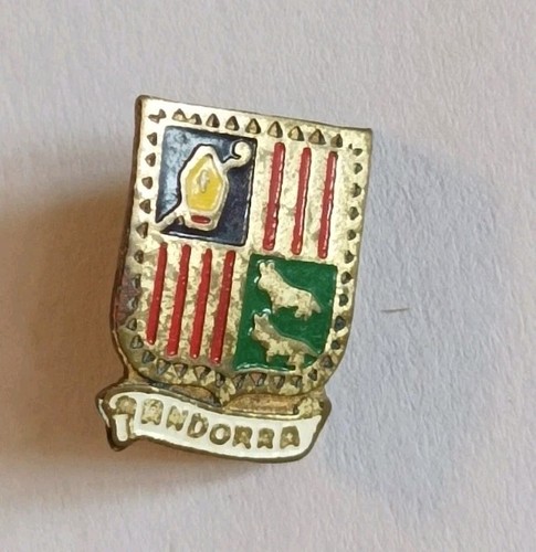 écussons broche ancienne - écussons,