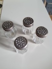 4 SALIERES/SALERON EN CRISTAL ET ARGENT MASSIF