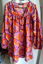 Robe Antik Batik imprimé violet, orange, jaune Taille 40