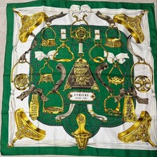 Foulard en soie Hermès Green Etriers Carre 90 d'occasion