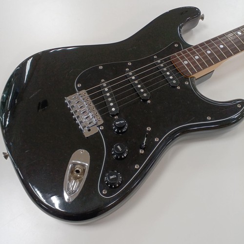 Guitare électrique noire