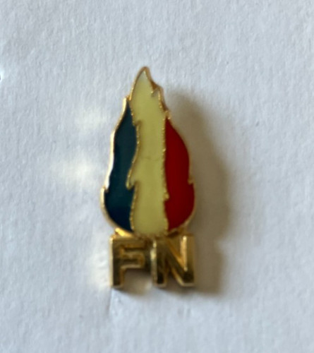 106 pin flamme tricolore - flamme,