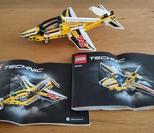 Lego Technic 42044 L'avion de chasse