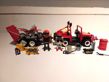 PLAYMOBIL JEEP + REMORQUE MOTOS / RALLY PILOTE COURSE ACCESSOIRES
