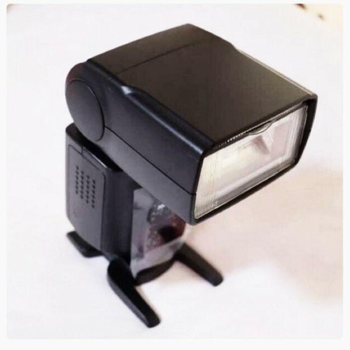 Nikon universal flash - nikon,