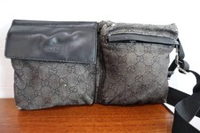 GUCCI GG toile taille pochette