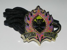 ?  ?? LANIERE LANYARD DISNEY DISNEYLAND DISNEY VILLAINS WDW CAST EXCLUSIVE ++