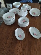 service de table,40 pièces 