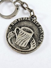 PORTE-CLES - CAFÉS BIEC - A bon Repas très bon Café - Métal Vintage 60s Mignon !