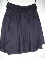 ONE STEP Très belle jupe en