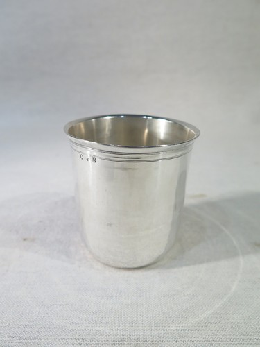 Ancienne jolie timbale - ancienne,