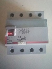Interrupteur Différentiel Legrand 08712 40A 300mA 4 Pôle Disjoncteur Coupure ...