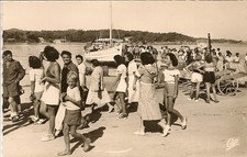 CARTE POSTALE ILE DE PORQUEROLLES VAR ARRIVEE DU COURRIER