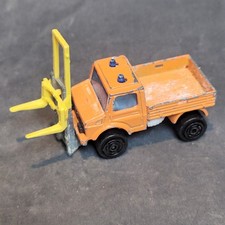 Petite voiture miniature