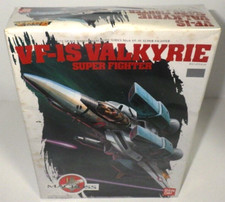Bandai VF-1S Valkyrie Super
