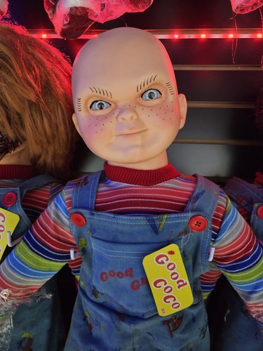 Chucky doll life size - size,