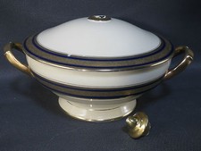 Ancienne soupière en porcelaine de Saxe cassée french antique soap dish