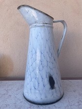 ANCIEN BROC A EAU EMAILLE