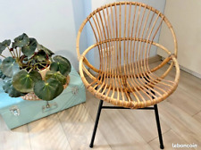 Fauteuil (taille adulte) vintage en métal et rotin forme coquille