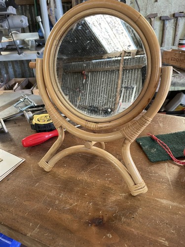 Petit miroir sur pied rotin - petit,
